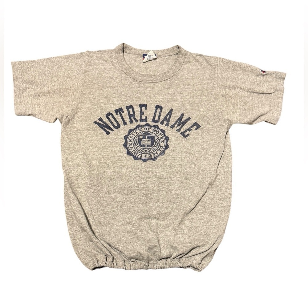 Norte Dame Champion Short Sleeve Shirt Size Small Elastic Bottom Fitting Gray